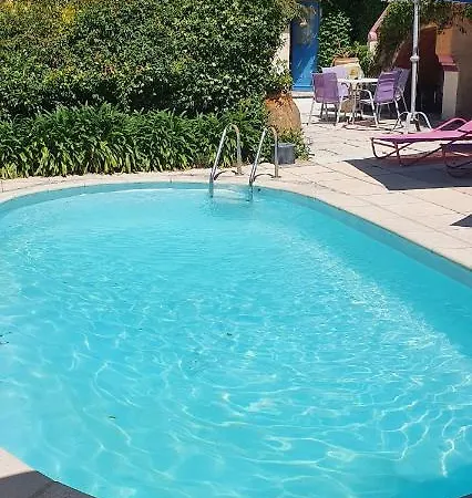 Couette-café L'oustalounet Chambres D'hotes 3*